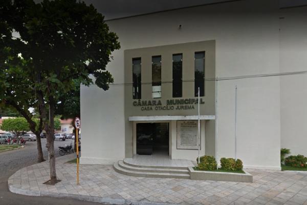 Câmara de vereadores de Cajazeiras gastou R$ 3,4 milhões em nove meses com diárias