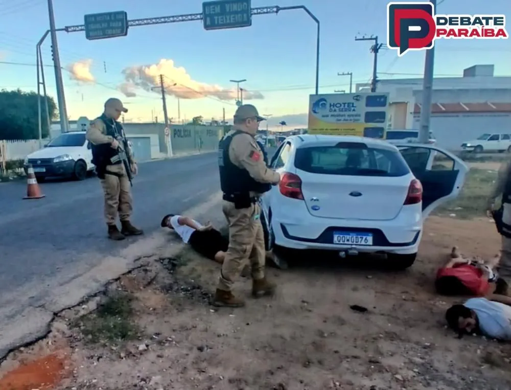 Conforme informações levantadas pelas equipes policiais, todos os envolvidos possuem vínculo com uma organização criminosa (Foto: Reprodução)