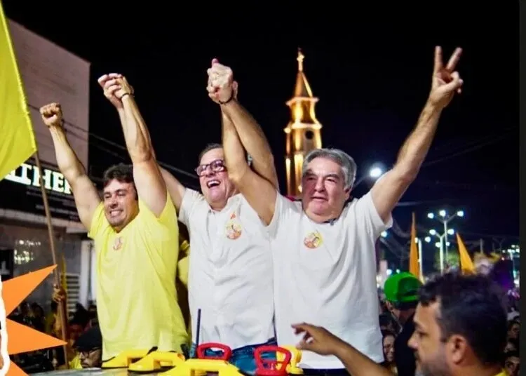  O evento percorreu as ruas da cidade e terminou com um grande comício. (Foto: Reprodução).