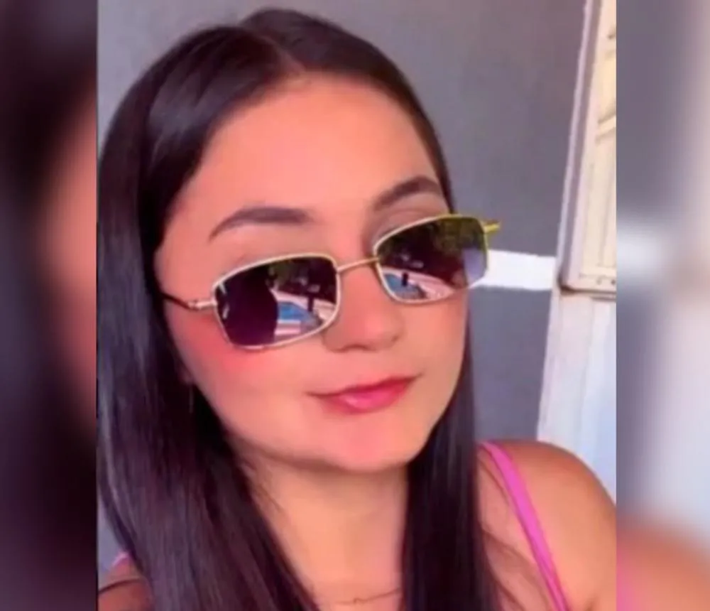 O corpo da jovem Josefa Kelly posteriormente foi levado ao IML de Cajazeiras, para ser feito o exame cadavérico (Foto: Reprodução)