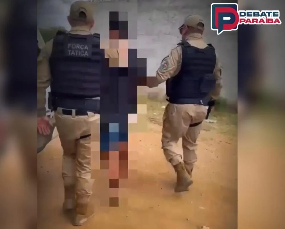 Em seguida, os militares deram voz de prisão ao indivíduo e posteriormente ele foi levado à delegacia de Polícia Civil (Foto: Reprodução)
