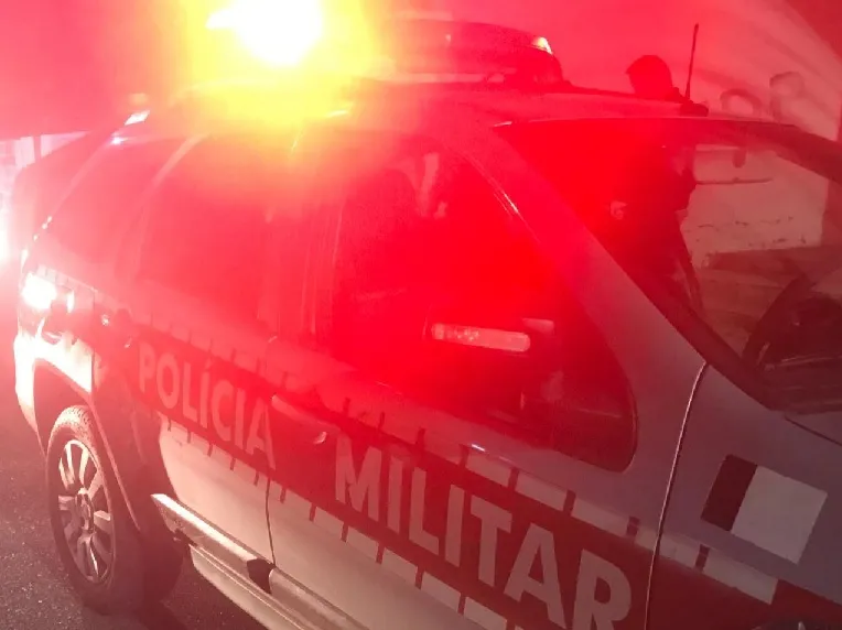 Dupla é presa com crack, maconha e cadernos de anotações durante ação da ROTAM em Nazarezinho