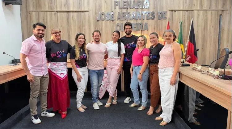Um dos momentos mais emocionantes do encontro foi marcado pelos relatos de mulheres que enfrentaram o câncer de mama. (Foto: Reprodução).