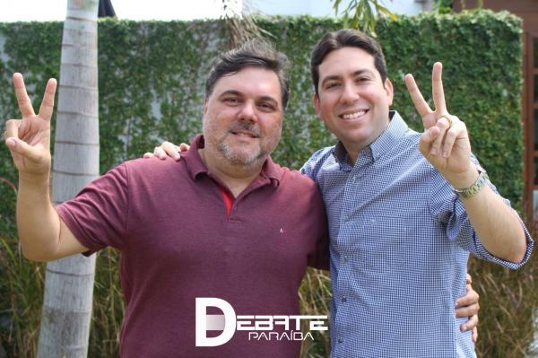 Ex-prefeito de Itabaiana, Antônio Carlos, declara apoio a candidatura de Felipe Leitão. (Foto: Debate Paraíba). 