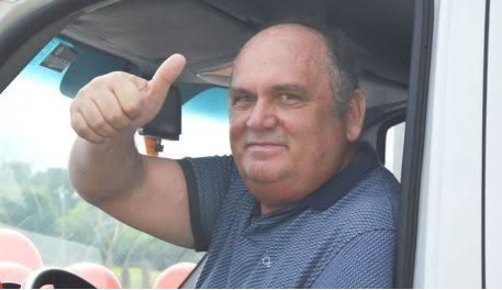 O prefeito afirmou que o incentivo vai ajudar os profissionais do magistério no pagamento de planos de internet, aquisição computadores e equipamentos. (Foto: Reprodução).