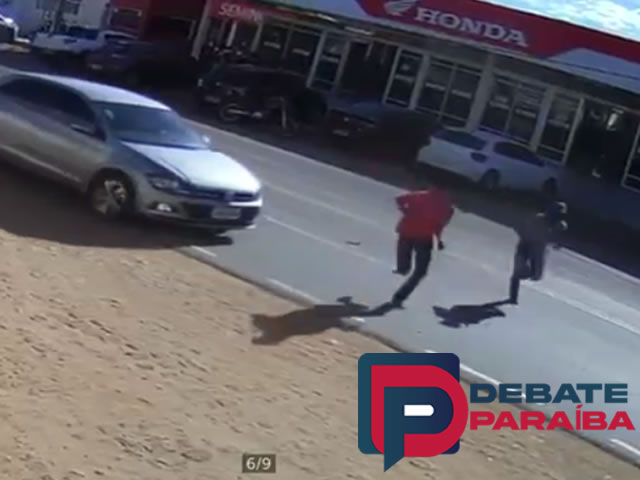 Diligências estão sendo realizadas pela Polícia Militar que chegou ao local instantes depois, com o objetivo de localizar e prender o outro acusado (Foto: Reprodução)