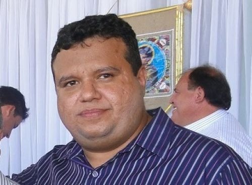 Nas contas da prefeitura foram apontadas entre as irregularidades que ensejaram a reprovação, elevado número de servidores contratados sem o devido concurso público. (Foto: Reprodução).