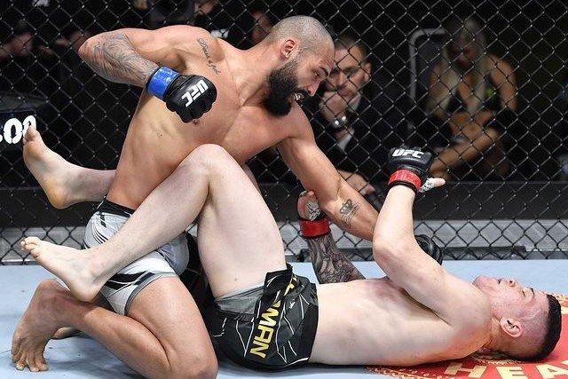 B. Blindado nocauteou W. Turman no UFC Las Vegas 29. Foto: Reprodução/Instagram