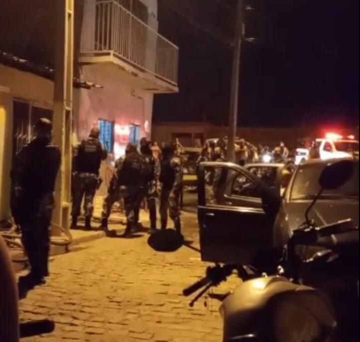 As partes envolvidas foram apresentadas a autoridade policial judiciária para serem adotados os procedimentos que manda a Lei (Foto: Reprodução Redes Sociais)