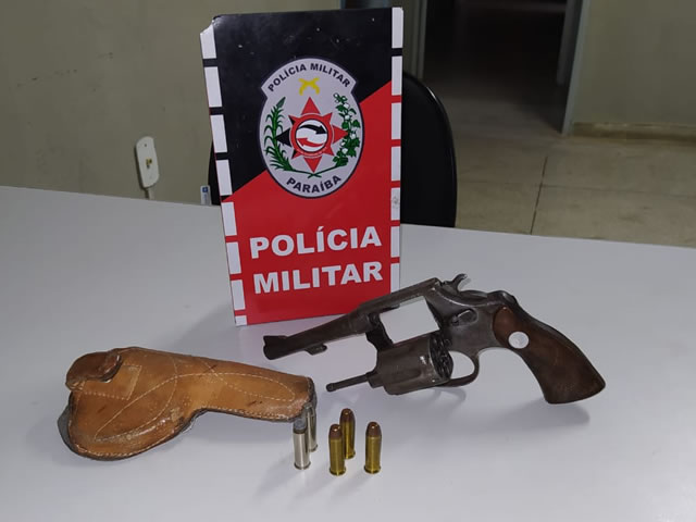 Diante do ilícito, o investigado foi conduzido à delegacia de Polícia Civil para serem realizados os procedimentos que manda a Lei (Foto: Divulgação PMPB)