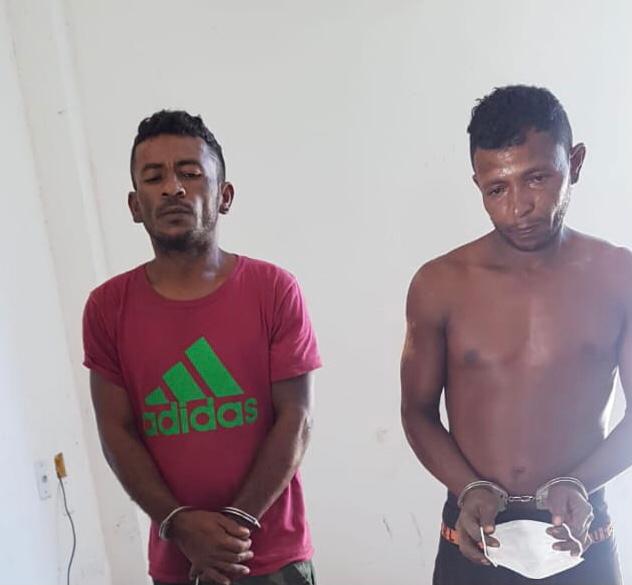 Os suspeitos de praticarem os crimes foram identificados, porém estão foragidos mesmo com as diligências realizadas (Foto: Reprodução)