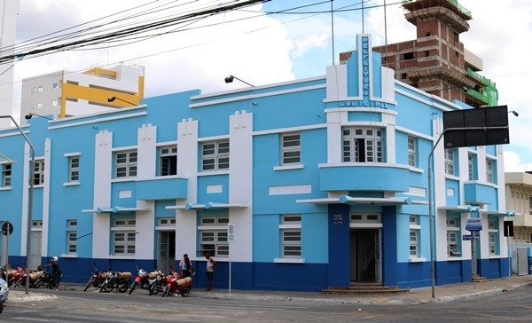 A prestação de serviço será para atender as diferentes Secretarias municipais (Foto: Prefeitura de Patos)