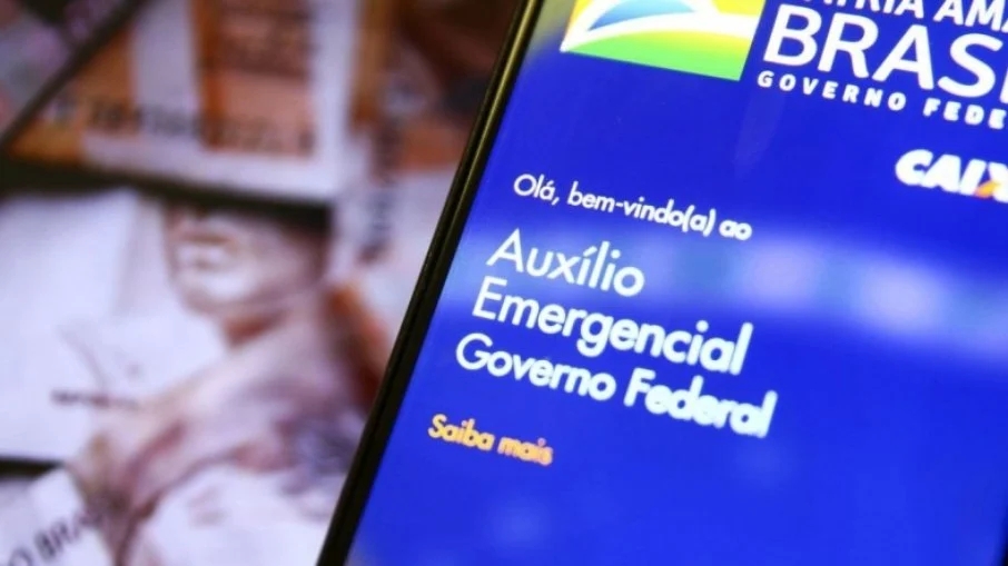Governo anuncia prorrogação do auxílio emergencial por mais três meses