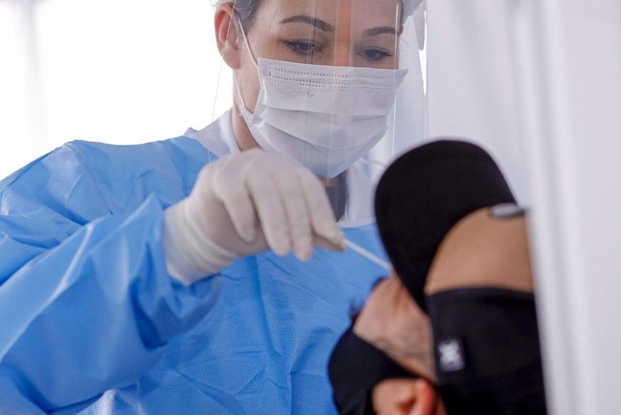 Pessoas assintomáticas, mas que tiveram contato próximo com confirmados para Covid, podem realizar o teste. (Foto: Carlos Poly)