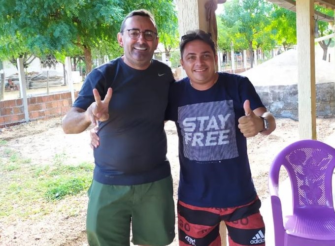 A informação foi confirmada pelo vereador Koloral Júnior (PDT) que assumiu articulação da pré-campanha de Radamés em Sousa e região. (Foto: Reprodução).