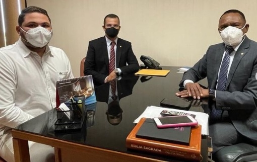 Encontro entre Jutay Meneses, Ossesio Silva e Jeronimo Júnior (Foto: Divulgação)
