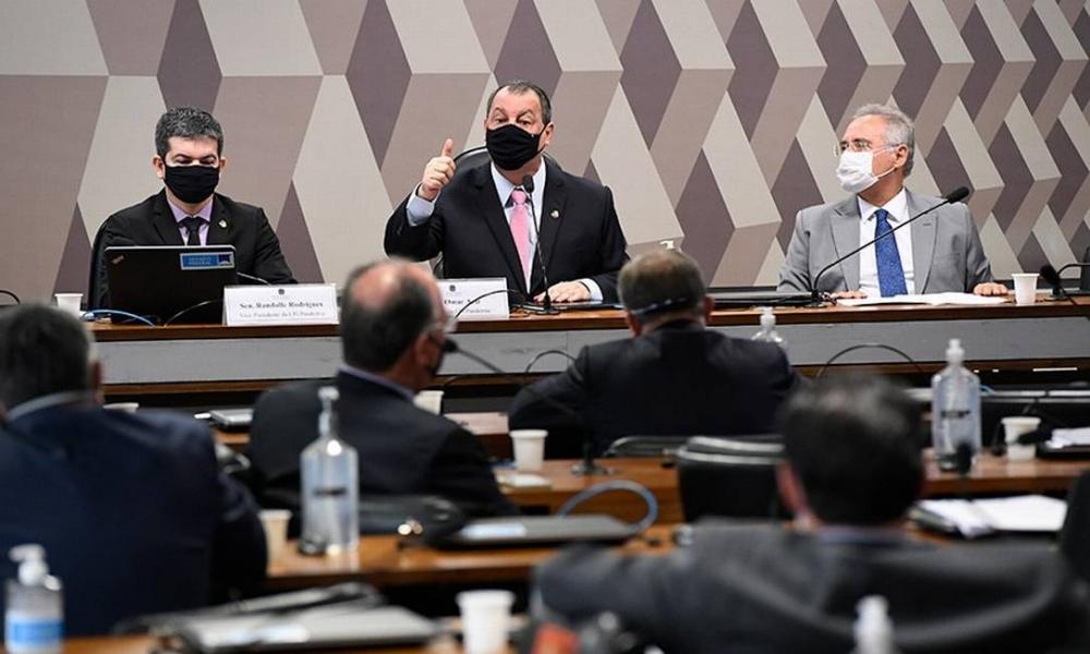 Comando da comissão pretende aprofundar a análise de documentos durante o recesso parlamentar de meio de ano. Atividade presencial será retomada em 3 de agosto (Foto: O Globo)