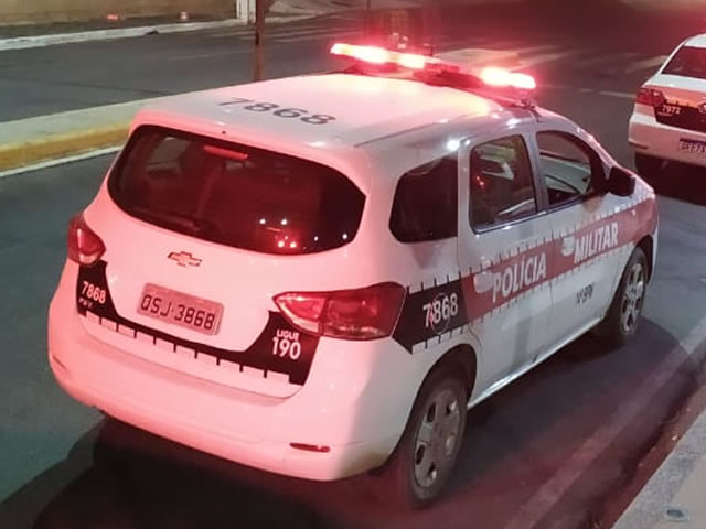 No crime praticado os indivíduos subtraíram dois aparelhos celulares e foragiram tomando destino incerto (Foto: Ilustrativa)