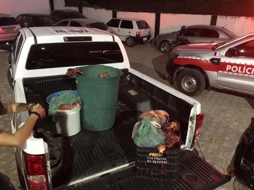 Após a constatação, os investigados foram conduzidos à Central de Polícia Civil com o material apreendido para dar continuidade as investigações do caso (Foto: Reprodução)