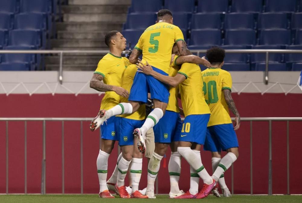 Jogadores da seleção brasileira comemoram gol da vitória sobre o Egito — Foto: Lucas Figueiredo / CBF