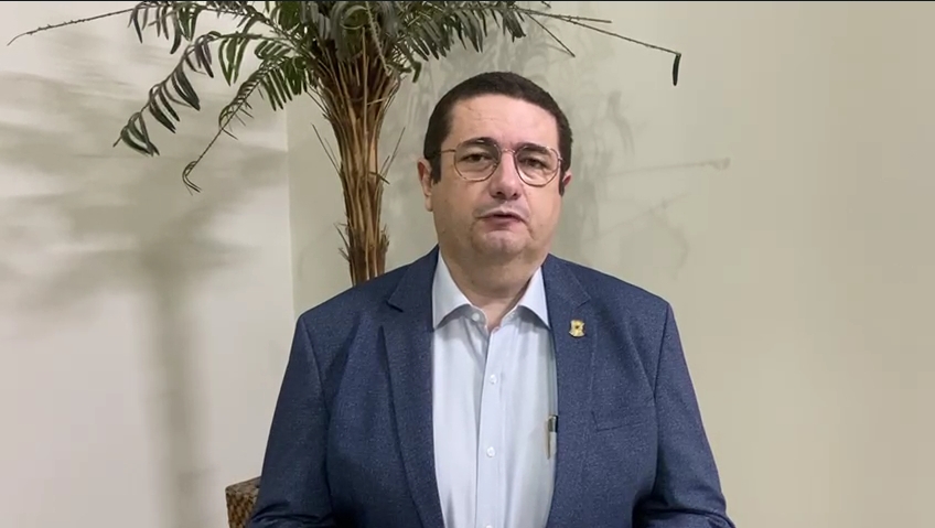 Câmara aprova requerimento e Cacá Gadelha solicita ao Prefeito envio de projeto de lei sobre programa que beneficiará profissionais da saúde