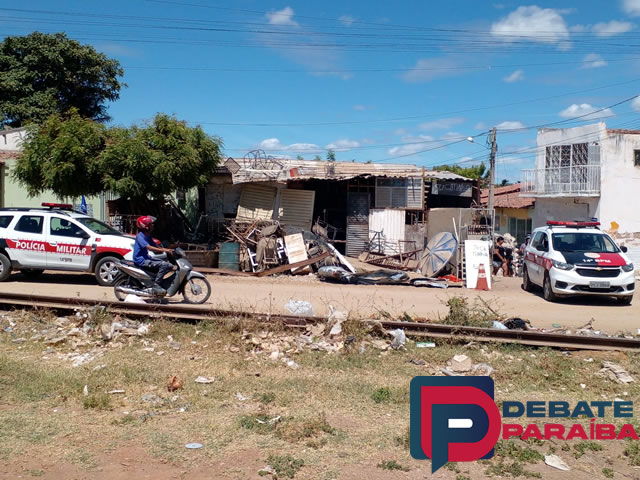 A moto recuperada foi levada à delegacia de Polícia Civil e após os procedimentos cabíveis foi entregue ao proprietário legítimo (Foto: Reprodução)