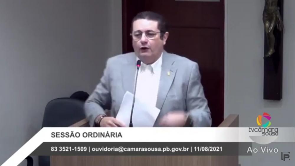 Vídeo: Vereador Cacá Gadelha acusa prefeito de Sousa de prática eleitoreira ao contratar quase 600 prestadores de serviço: “Serve para manter pessoas em sua mão”