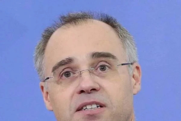 O senador, que resistia à indicação do ex-ministro para o STF, sinalizou que aceitaria uma conversa em breve (Foto: Metrópoles)