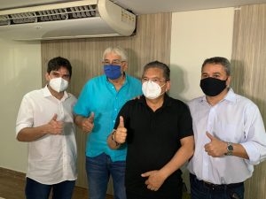 Imagens do encontro entre Efraim Filho e Adriano Galdino (Foto: Reprodução/Redes Sociais)