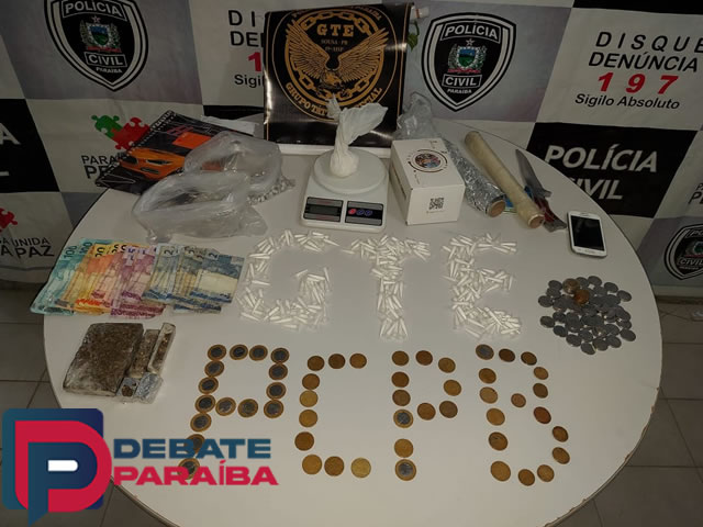 Ao término da ação policial, o material apreendido e os indivíduos foram conduzidos à delegacia de Polícia Civil de Sousa e apresentados a autoridade policial judiciária (Foto: Reprodução)