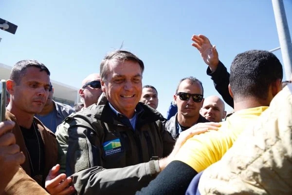 Jair Bolsonaro anuncia mais uma motociata (Foto retirada do Metrópoles)