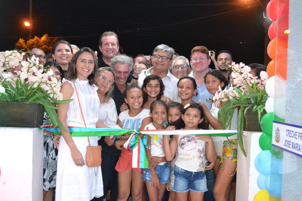 Site da Prefeitura de Sousa contém vários vídeos que fazem promoção pessoal do prefeito de Sousa. (Foto: Secom-Sousa). 