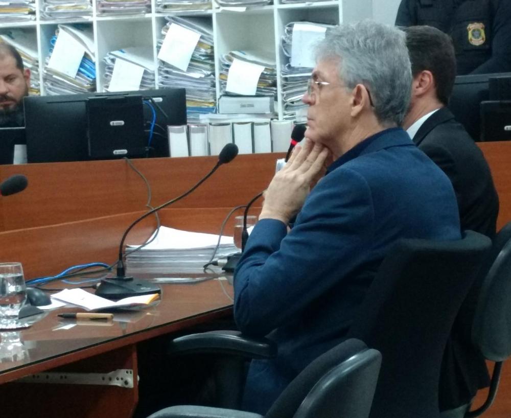 Ricardo Coutinho foi denunciado pelos crimes de lavagem de dinheiro ou ocultação de bens, direitos e valores e falsidade ideológica (Foto: Divulgação)
