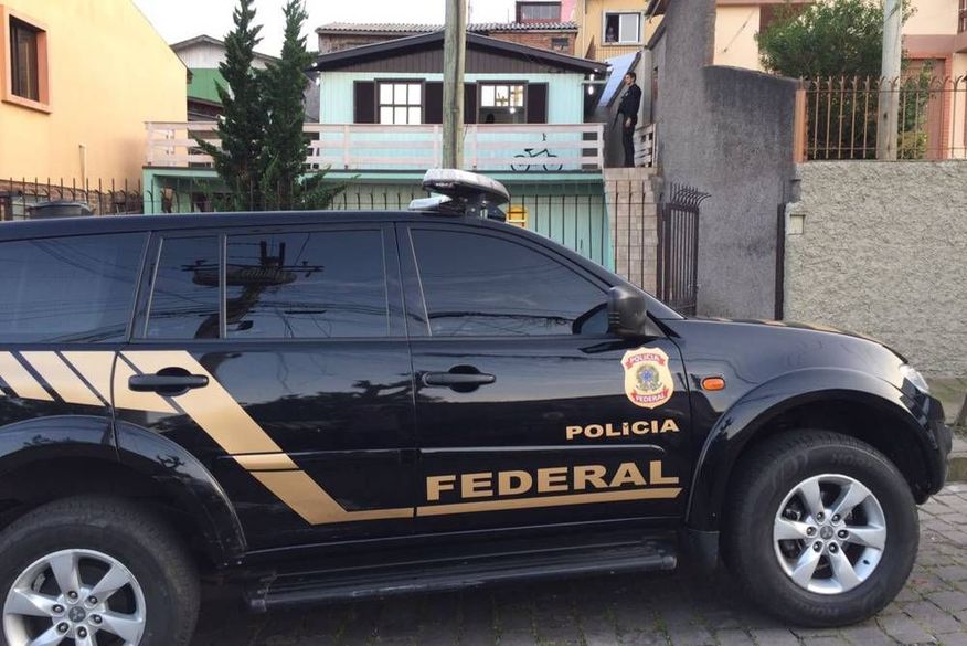 O cumprimento de mandados em órgãos públicos e empresas contaram com a participação de servidores da Controladoria Geral da União. (Foto: Reprodução).