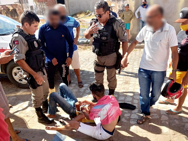 A dupla está sendo investigada por ser suspeita de praticar outros delitos nas regiões de Cajazeiras e Sousa (Foto: Reprodução)