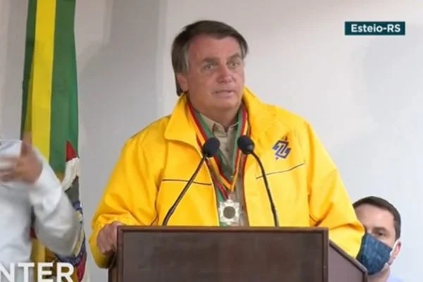 Jair Bolsonaro em mais um discurso (Foto: Reprodução/TV Brasil)