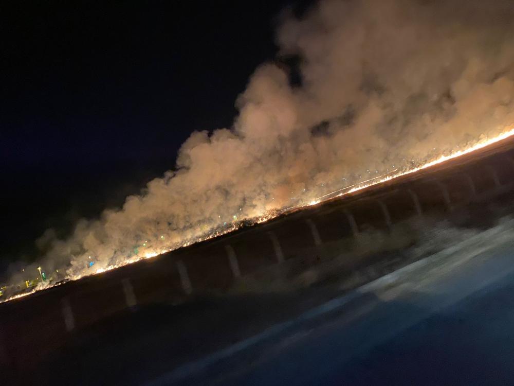 Incêndio de grandes proporções é registrado em vegetação próximo ao Campus da UFCG em Sousa
