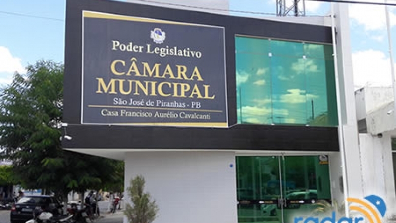 Justiça Eleitoral cassa mandato e anula votos de vereadores e seus suplentes, em São José de Piranhas; advogado comenta sobre o assunto