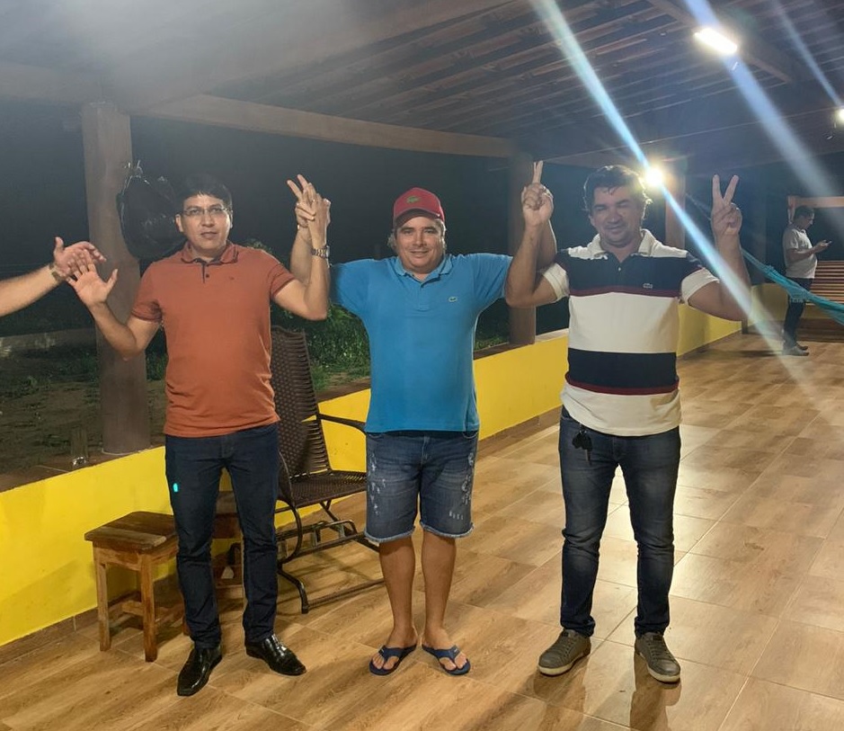 Advogado rompe com o prefeito do Lastro e anuncia apoio a candidato da Oposição. (Foto: Reprodução).