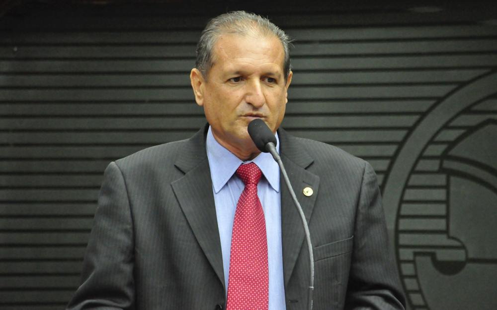 O deputado estadual do PSB foi o escolhido para defender Ricardo na Assembleia (Foto: Divulgação))