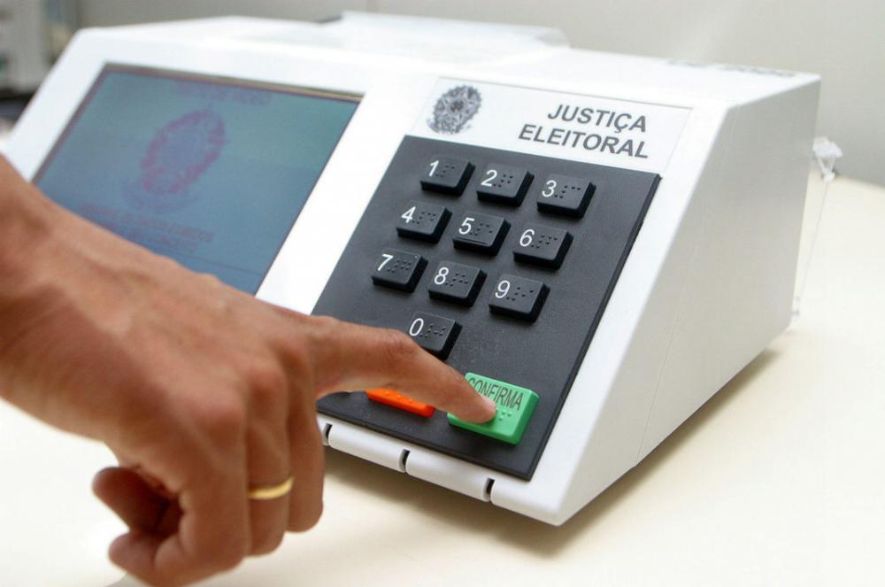 O Senado aprovou hoje (22) a Proposta de Emenda à Constituição (PEC) 28/2021, que traz mudanças em regras eleitorais. (Foto: Reprodução).