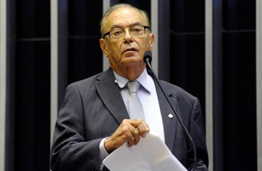 Marcondes Gadelha entra na justiça após Zenildo Oliveira proferir agressões verbais em programa de rádio