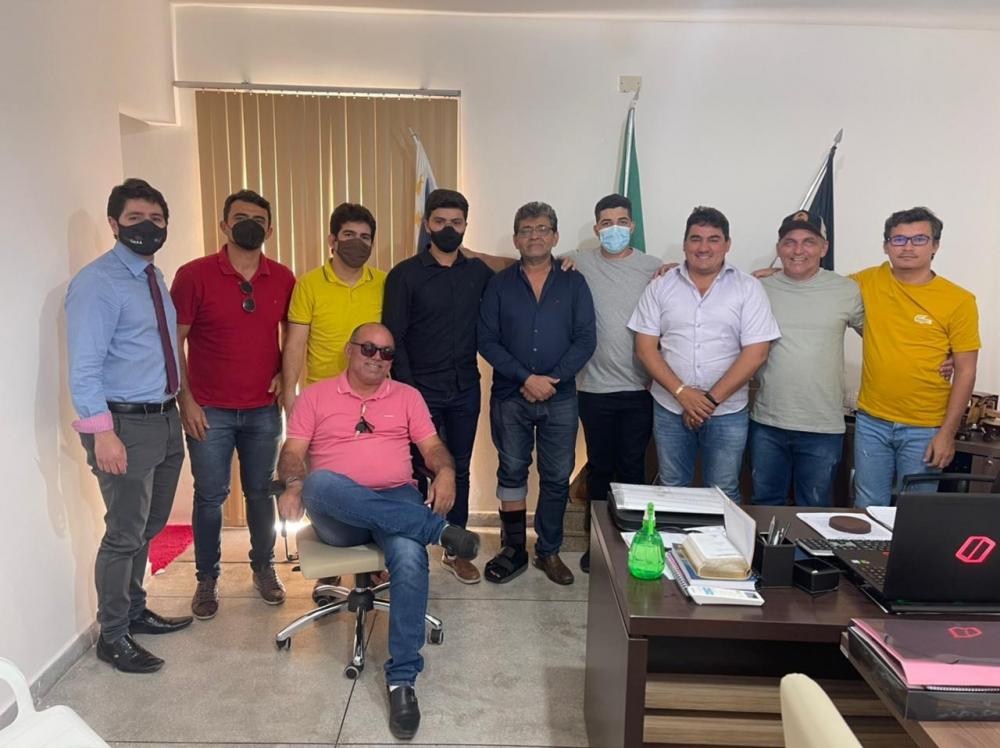 O Presidente da Câmara de Marizópolis. Vinícius Nito e o prefeito de Marizópolis, Lucas Braga (Foto: Divulgação/Redes Sociais)