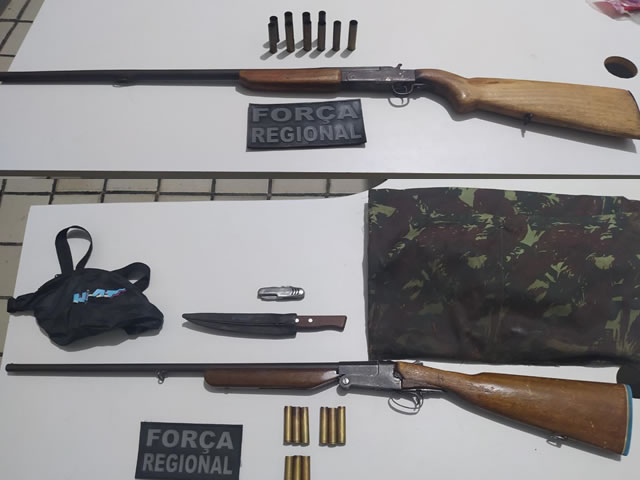 As armas apreendidas foram entregues na delegacia da Polícia Civil para serem adotados os procedimentos cabíveis (Foto: Divulgação PMPB)
