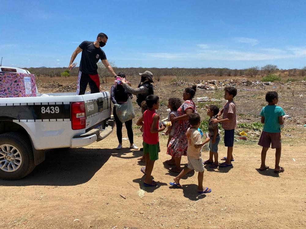 O 14° Batalhão de Polícia Militar agradece imensamente a participação de todos os que contribuíram para esse momento fraterno e feliz (Foto: Divulgação PMPB)