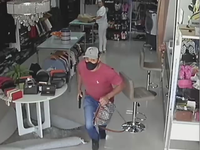 A Polícia Militar foi acionada e realizou diligências pela cidade, porém os criminosos não foram localizados e presos (Foto: Reprodução)