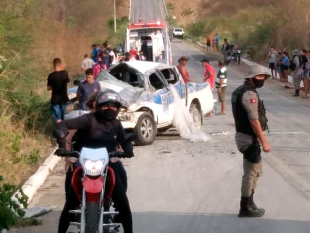 Após serem realizados os procedimentos necessários, os corpos das vítimas fatais foram levados ao NUMOL para serem feitas as autópsias (Foto: Reprodução)