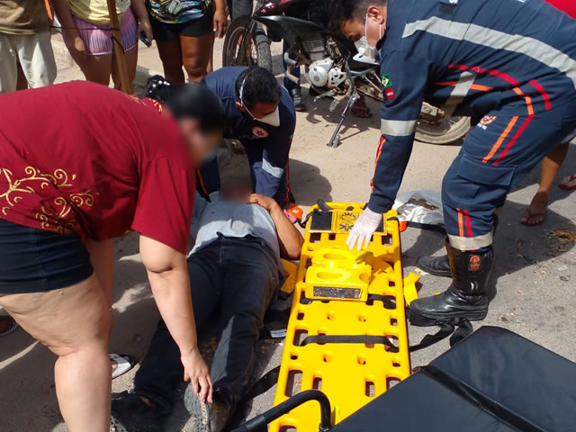 Após o atendimento pré-hospitalar, Batatinha e Chico Gordo foram levados ao Hospital regional de Sousa para receberem o atendimento médico (Foto: Reprodução)