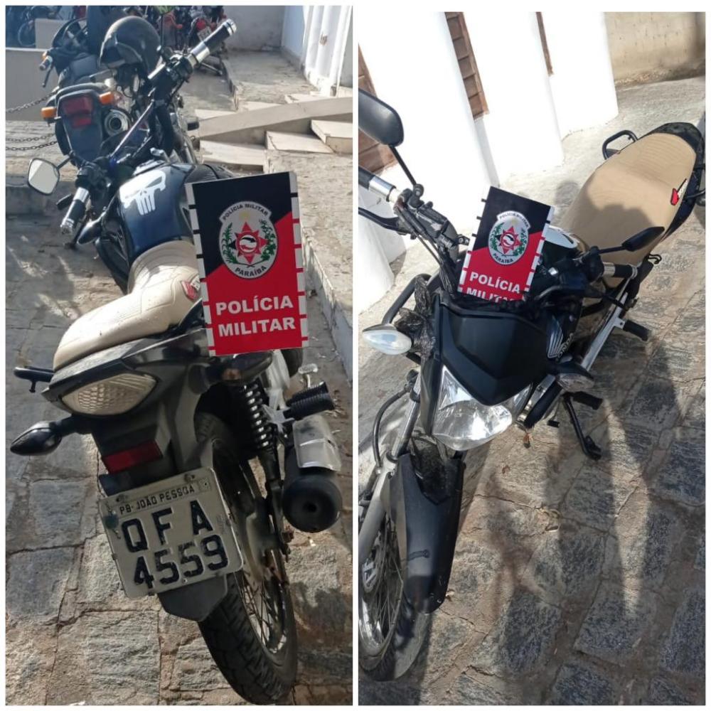 Posteriormente a motocicleta foi rebocada à Delegacia Distrital e após serem realizados os procedimentos necessários, foi devolvida ao proprietário legítimo (Foto: Divulgação PMPB)