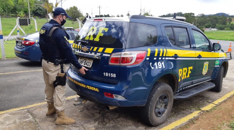 Diante dos fatos, os dois homens foram conduzidos à delegacia de Polícia Civil juntamente com a moto apreendida (Foto: Ilustrativa)